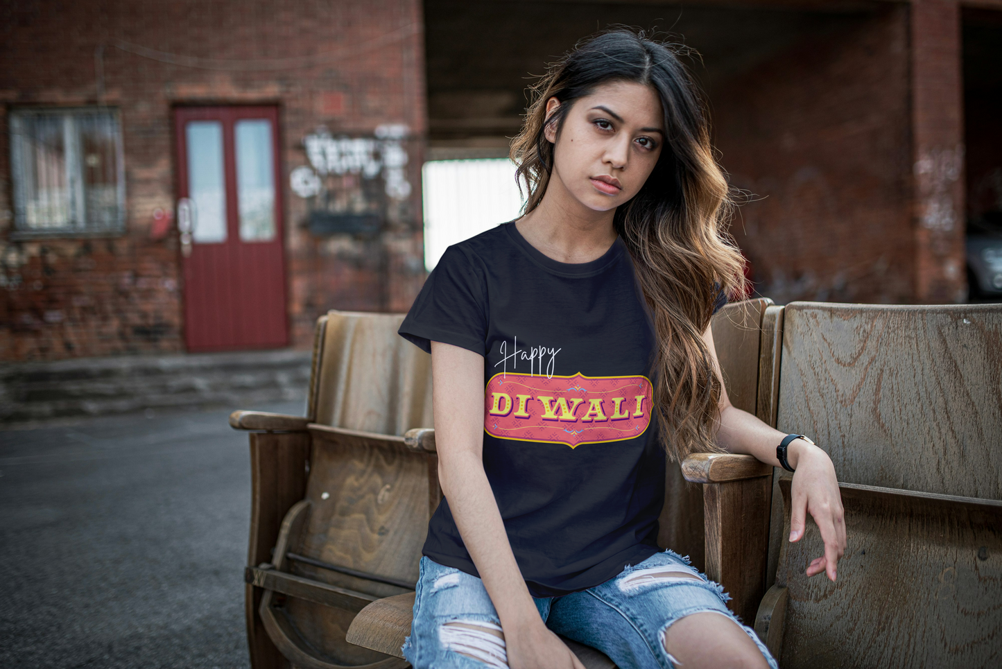 "Happy Diwali" T-Shirt – Celebrate the Festival of Lights in Style!